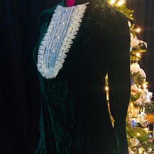 Victorian #mod #vintage #velvet mini